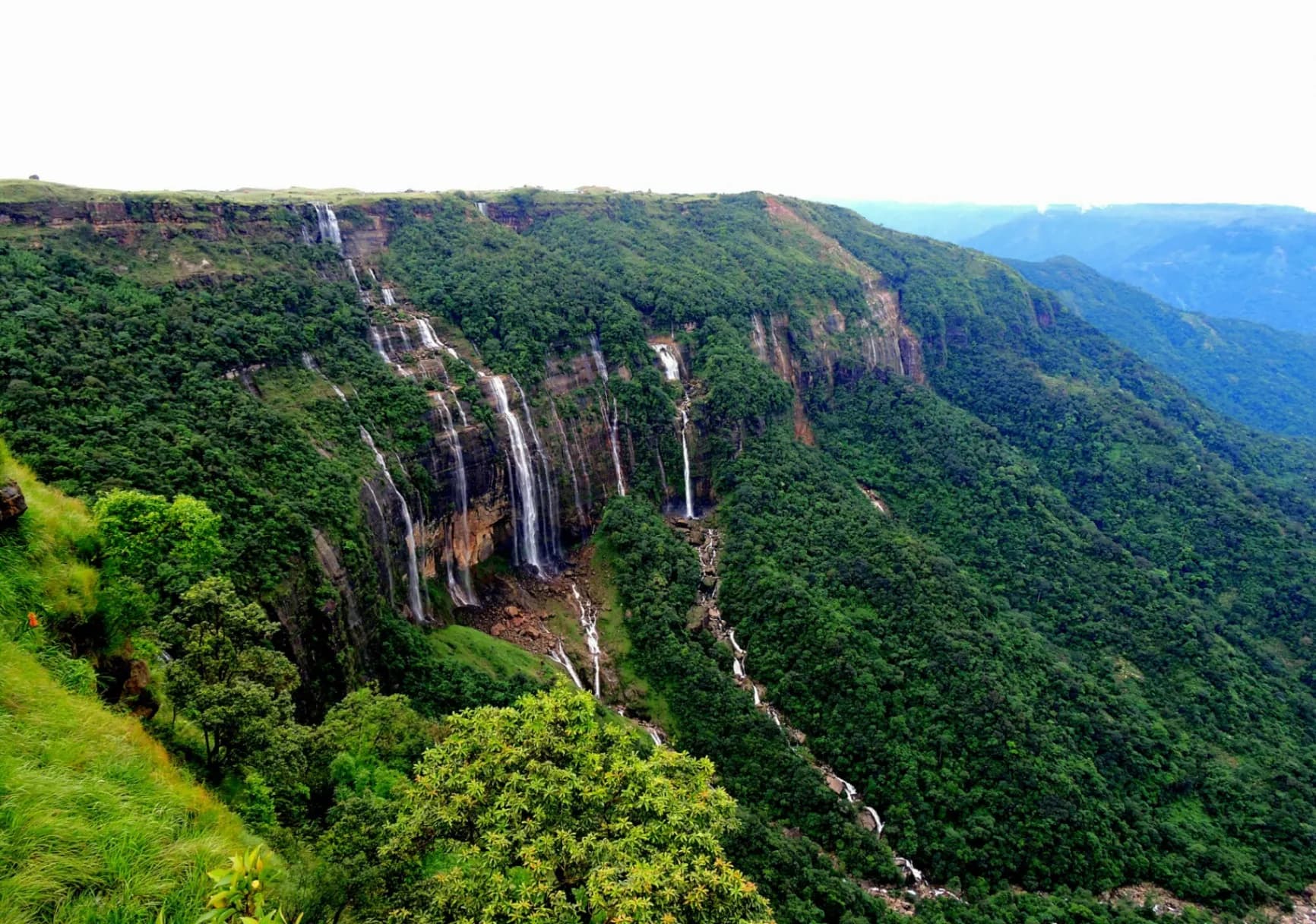 Seven Sisters Falls