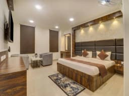 Hotel Dakha International