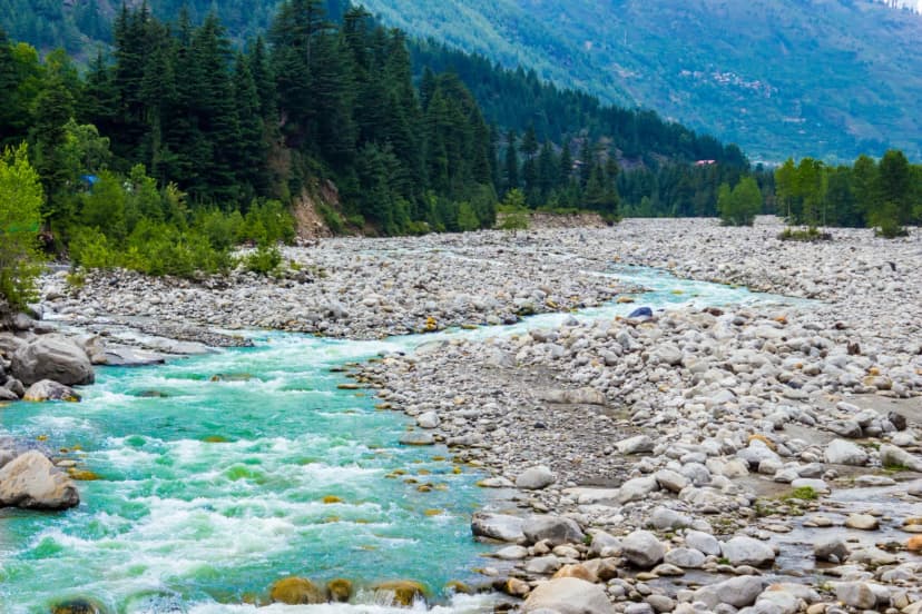 Ahmedabad - Jaisalmer - Jaipur - Amritsar - Chandigarh - Manali - Delhi - Agra